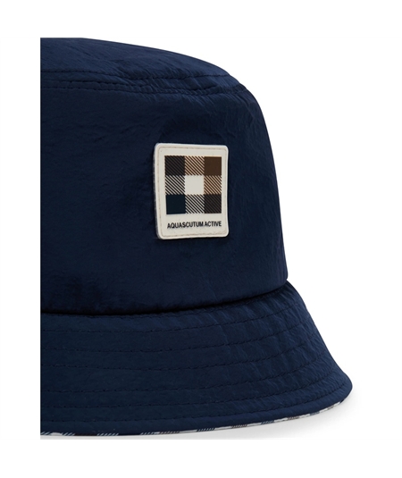 bucket aquascutum 2