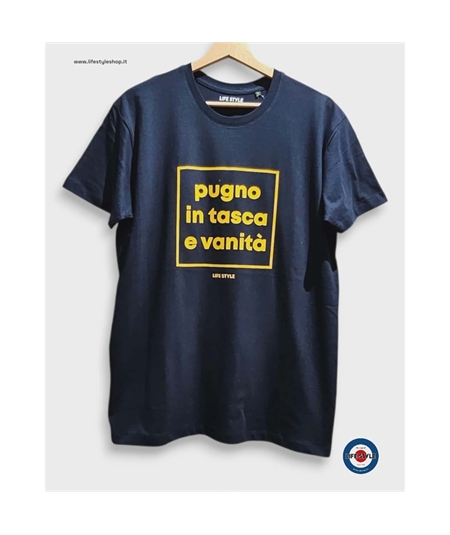 t-shirt pugno in tasca 1